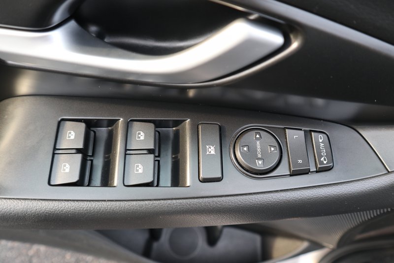 HYUNDAI i30 TREND PLUS / SITZHEIZ/MET/TEMPOMAT/KLIMA...
