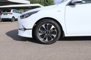 KIA Ceed / WENIG KM ! / STARKER MOTOR / TOP-AUSST. !