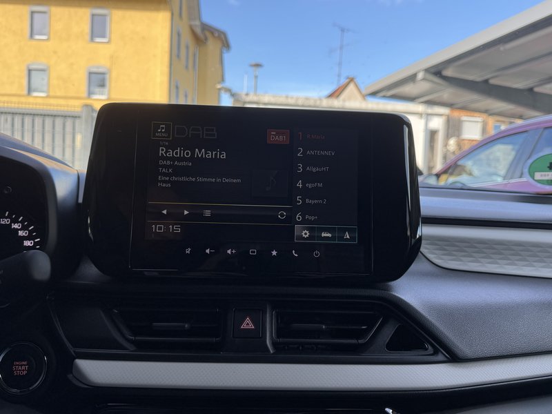 SUZUKI Swift NEUES MODELL/COMFORT/AUTOMATIK/NAVI/uvm.