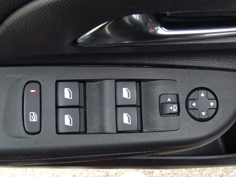 OPEL Corsa F 1.2 Turbo GS Line Klima/LED/Kamera/PDC