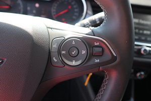 OPEL Crossland 1.2 Elegance Klima/Sitzhzg./Kamera/LM