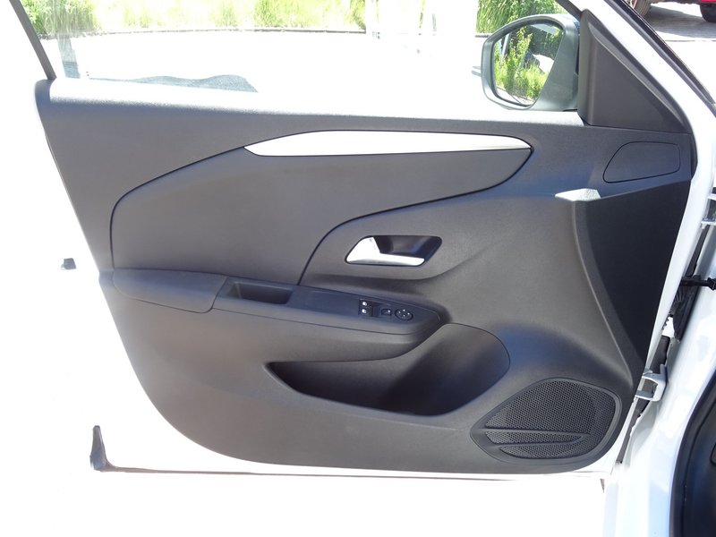 OPEL Corsa F 1.2 Edition Klima/BC/Tempomat/DAB eFH.
