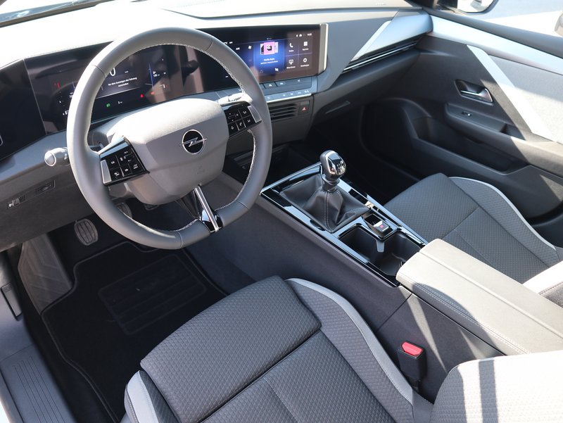 OPEL Astra Edition Navi/Lenkrad-u.Sitzhzg Keyless Go