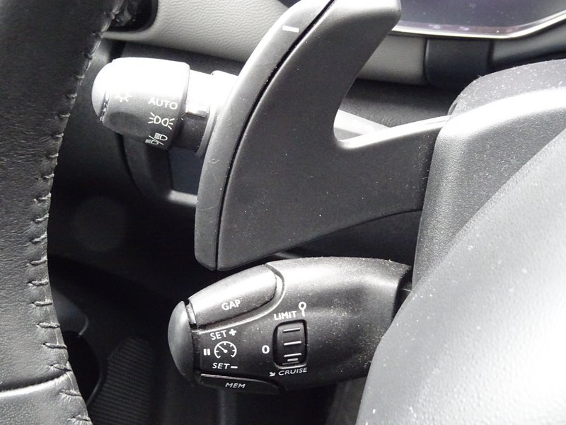 CITROEN C5 Aircross 180 Automatik Navi Kamera LED