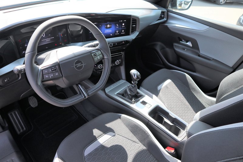 OPEL Mokka EDITION Plus/TECH & KOMFORT-Paket / NAVI !