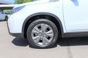 SUZUKI Vitara 2WD/ TOP DEAL /NAVI/ALU/SITZHEIZ/MET/uvm.