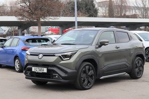 SUZUKI Vitara-e Elektro / ALLRAD / COMFORT PLUS /EXTRAS