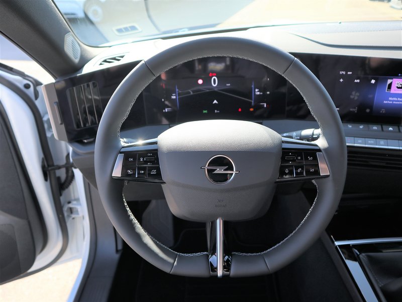 OPEL Astra Edition Navi/Lenkrad-u.Sitzhzg Keyless Go