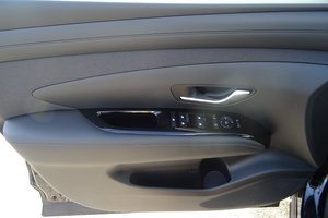 HYUNDAI NEW Tucson Hybrid 1.6 T-GDi 230PS 6-AT 2WD TREND