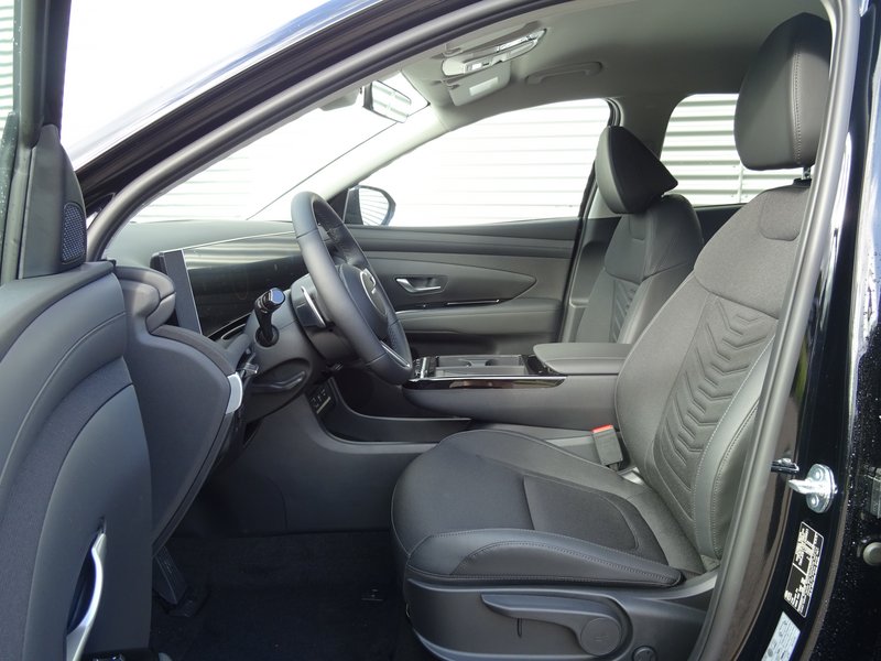 HYUNDAI NEW Tucson Hybrid 1.6 T-GDi 230PS 6-AT 2WD TREND