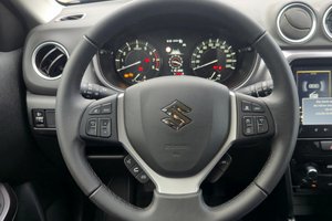 SUZUKI Vitara Hybrid Allgrip/LED/NAVI/Kamera/Sitzh./MET