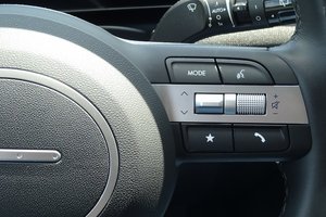 HYUNDAI Tucson Select 2WD Rückfahrkamera, Navigation