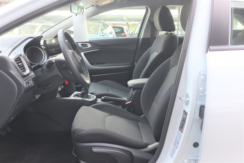 KIA Ceed / WENIG KM ! / STARKER MOTOR / TOP-AUSST. !