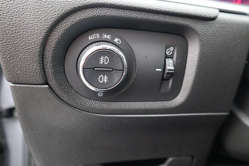 OPEL Grandland 1.2 Turbo Ultimate Navi/Klima/Sitzhzg.