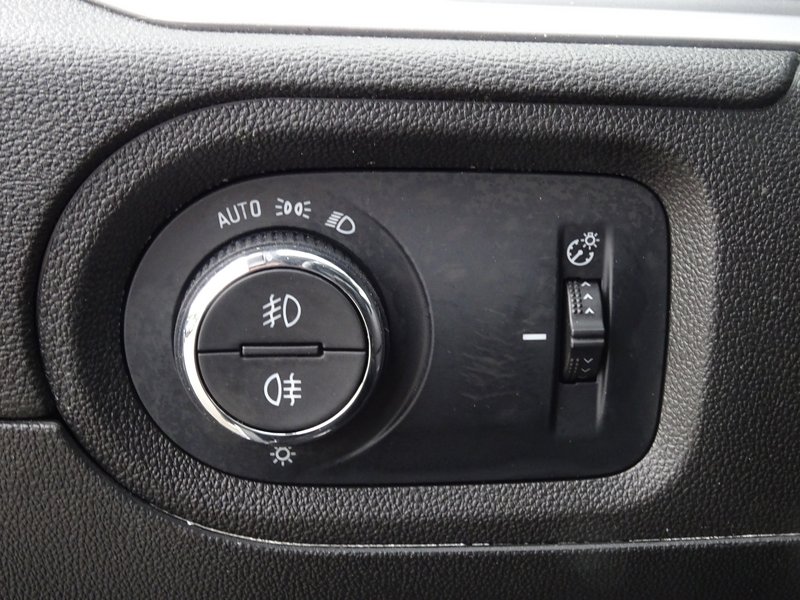 OPEL Grandland 1.2 Turbo Business Elegance Navi/LED