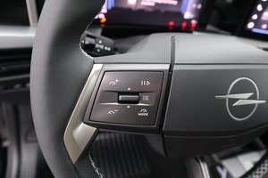 OPEL Frontera GS 7-Sitzer Autom./Klima/LED
