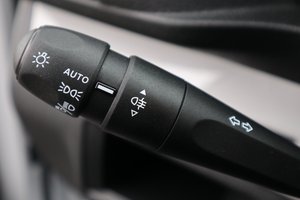 OPEL Vivaro Cargo Kamera/AHK/Holzboden/Trennwand