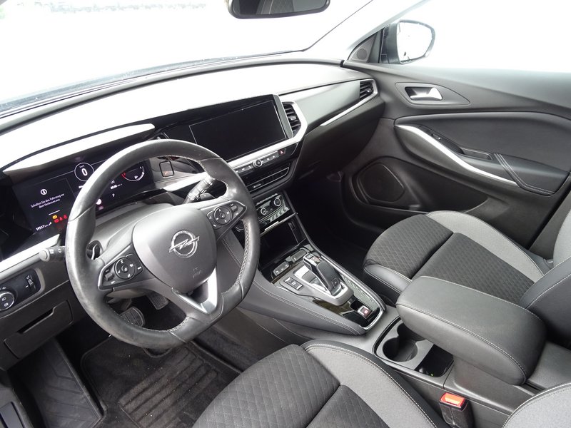 OPEL Grandland 1.2 Turbo Business Elegance Navi/LED