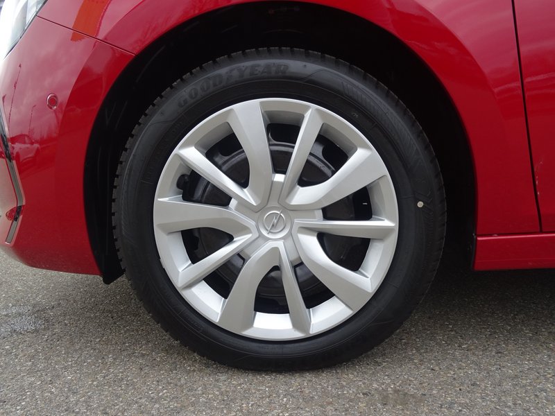 OPEL Corsa Edition Klima/LED/SH/Allwetterreifen BC