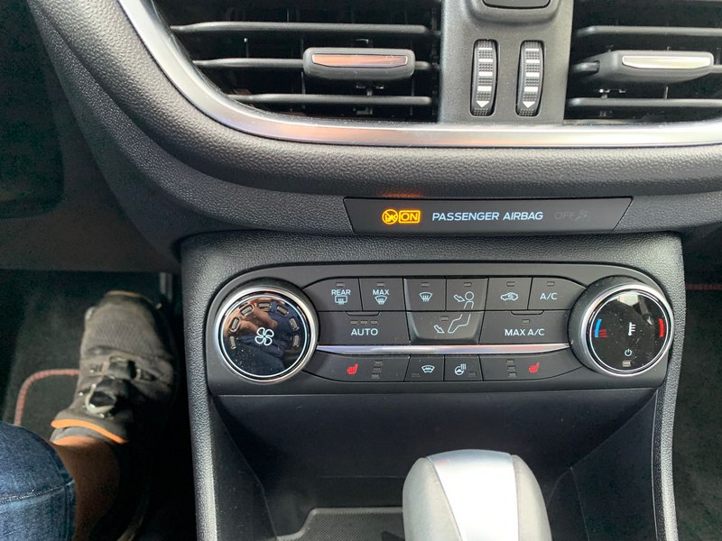 FORD Fiesta ST-Line/sehr wenig km & Prima Ausstattung