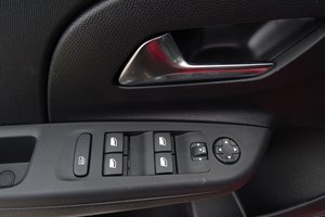 OPEL Corsa Edition Klima/LED/SH/Allwetterreifen BC