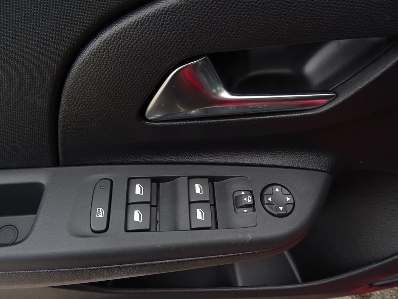 OPEL Corsa Edition Klima/LED/SH/Allwetterreifen BC