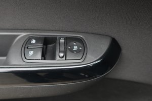 OPEL Corsa E 1.4 Turbo Active Klima Sitzhzg./BC/eFH.