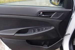 HYUNDAI Tucson 1.6 N-Line 4WD Navi/Autom./Klima/LED/AHK