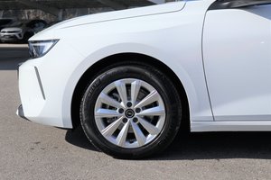 OPEL Astra Edition Navi/Lenkrad-u.Sitzhzg Keyless Go