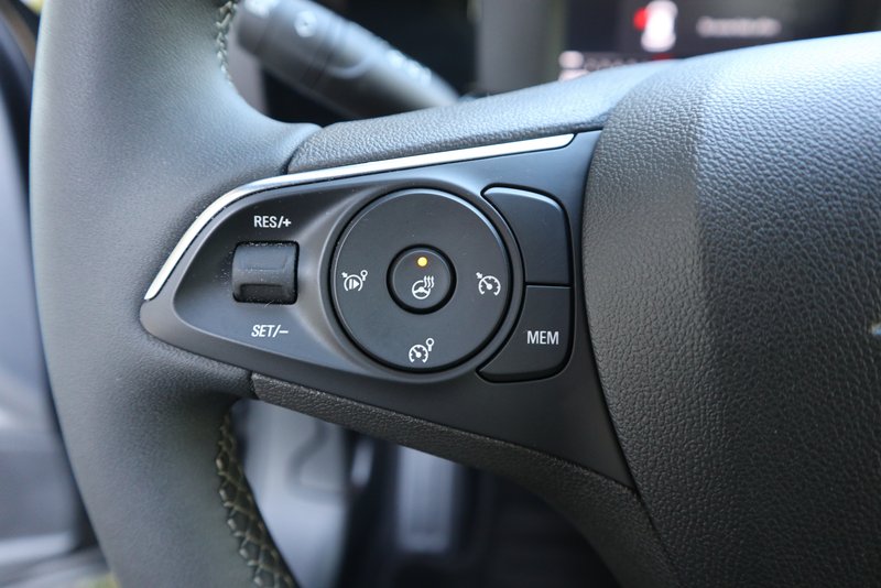 OPEL Mokka GS / VIP BLITZ - Deal ! / NEU  31.300,-