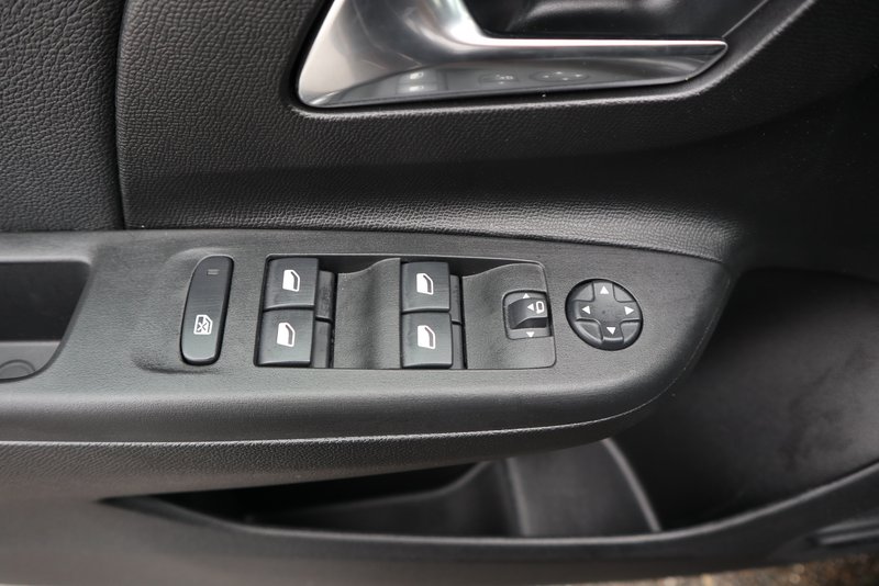 OPEL Corsa F 1.2 Turbo GS Navi/Klima/LED/Kamera/PDC