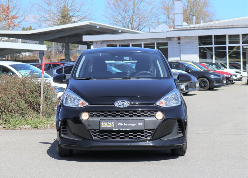 HYUNDAI i10 TREND PLUS / KLIMA/SITZHEIZ/PDC / BC / MET.