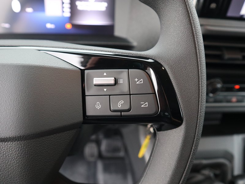 OPEL Vivaro Cargo Kamera/AHK/Holzboden/Trennwand