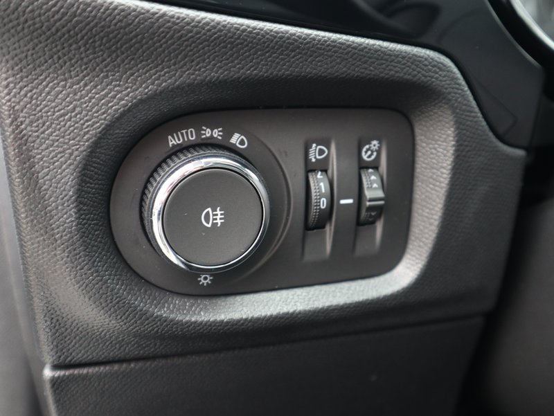 OPEL Corsa WENIG KM!/KLIMA/SITZHEIZ/UVM. Edition