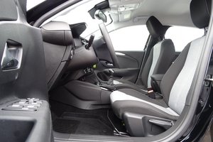 OPEL Corsa Edition Winter-/Komfort-/Tech Paket Autom.