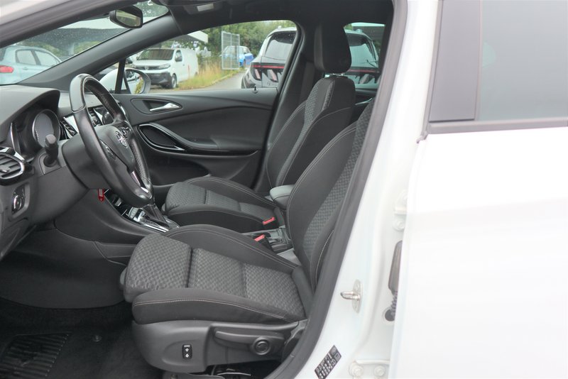 OPEL Astra AUTOMATIK/ DYNAMIK /TOP-Auss. / NAVI /ACC/