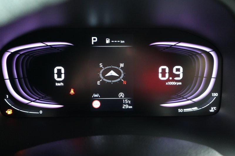 KIA Stonic TOP DEAL / NAVI / Sitzheiz. / ALU / uvm.