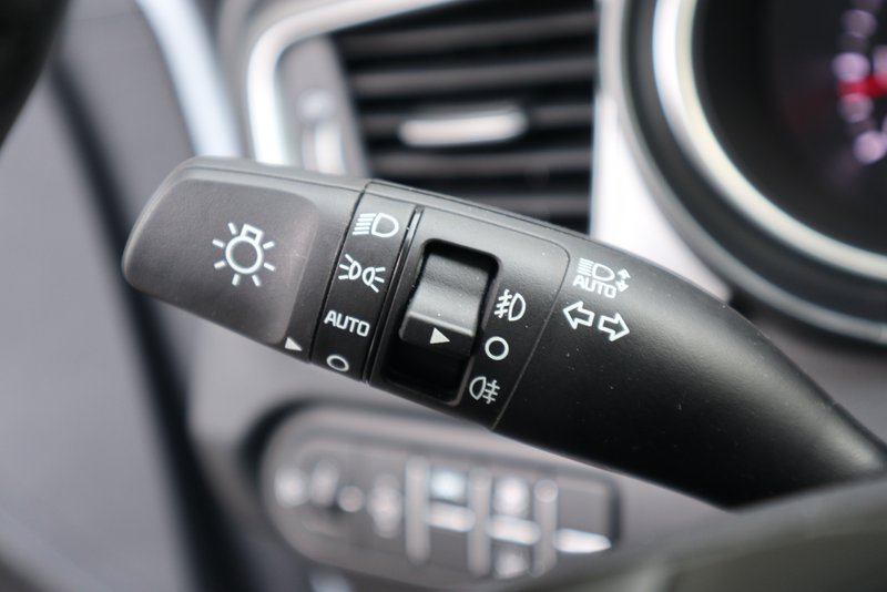 KIA Ceed / WENIG KM ! / STARKER MOTOR / TOP-AUSST. !