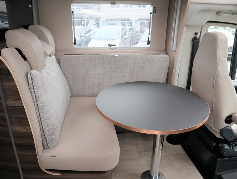 LAIKA Ecovip L3009 VOLL AUSGESTATTET / PREISKRACHER !