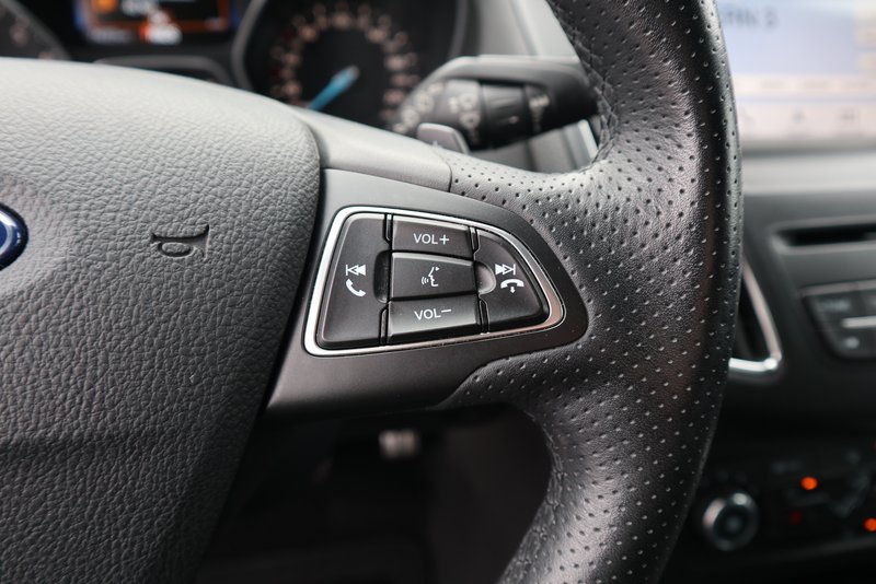 FORD Focus 1.5 EcoBoost ST-Line Navi/Klima/Sitzhzg.