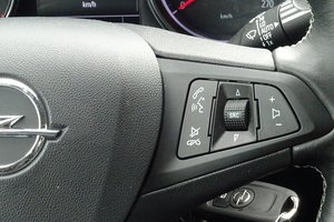 OPEL Astra K SONDERMODELL 2020 mit EXTRAS / Klima/BC