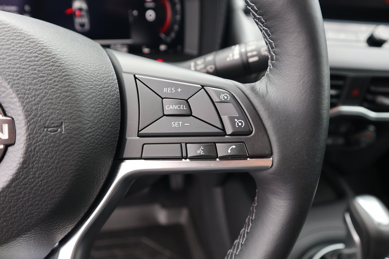 NISSAN Juke VOLLHYBRID 1,6i/ N-Connecta !!! / AUTOMATIK