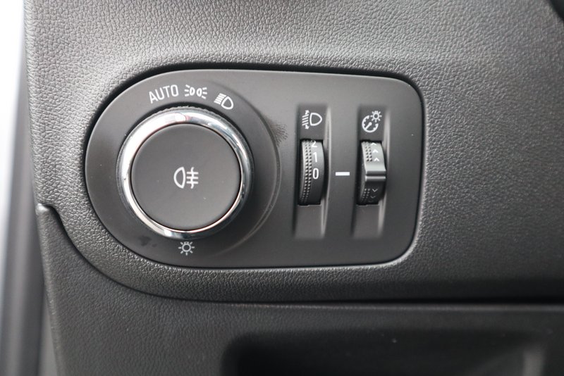 OPEL Crossland ELEGANCE Plus/ AGR Sitz / Sitzheiz LED