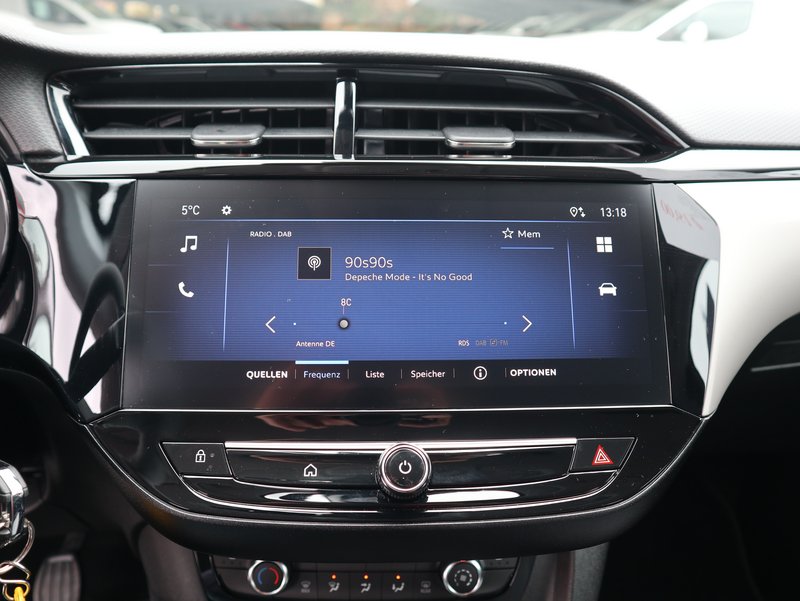 OPEL Corsa WENIG KM!/KLIMA/SITZHEIZ/UVM. Edition