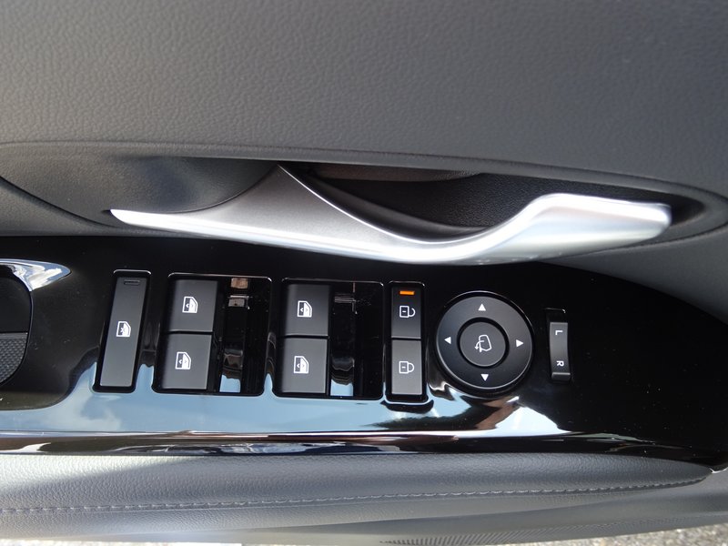 HYUNDAI Tucson Select 2WD Rückfahrkamera, Navigation
