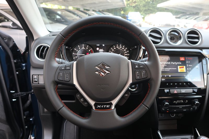 SUZUKI Vitara X-ITE COMFORT + PLUS/ 2WD / SONDERMODELL