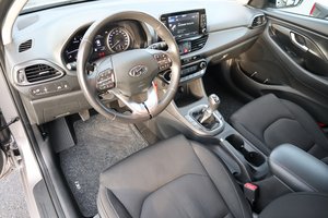 HYUNDAI i30 TREND PLUS / SITZHEIZ/MET/TEMPOMAT/KLIMA...