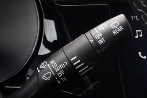 OPEL Corsa Edition Winter-/Komfort-/Tech Paket Autom.