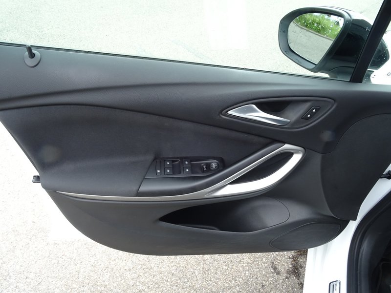 OPEL Astra K SONDERMODELL 2020 mit EXTRAS / Klima/BC