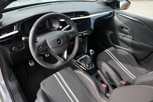 OPEL Corsa GS FACELIFT ! / TOP OPTIK /Inspektion neu